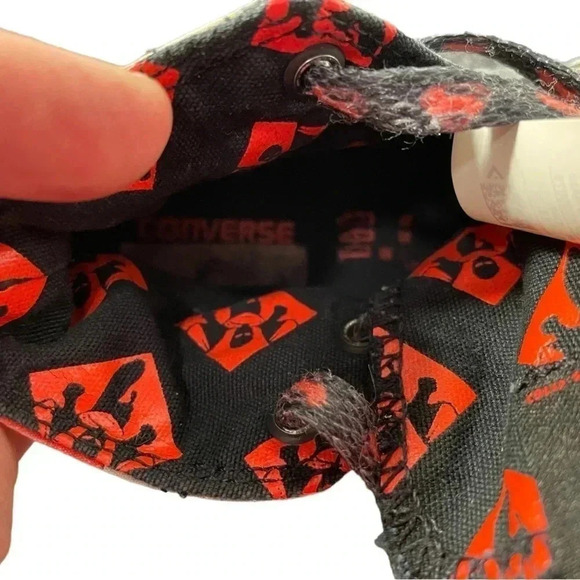 Converse  High Top SUPERMAN Limited Edition Size 8 - Picture 7 of 7